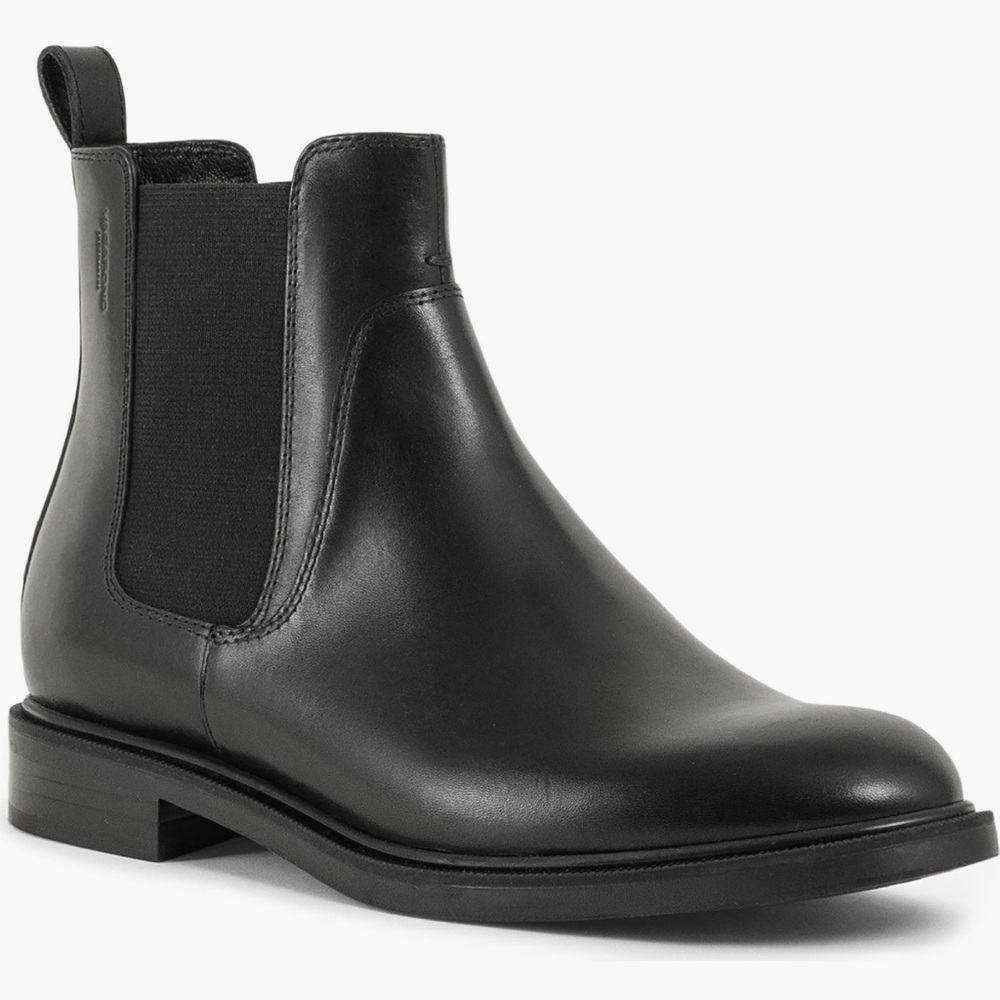 Black Leather Chelsea Boots